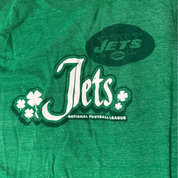 New York Jets Kelly Green T-Shirt Spellout Shamrocks Women’s Size Medium NFL Tee - Picture 3 of 7